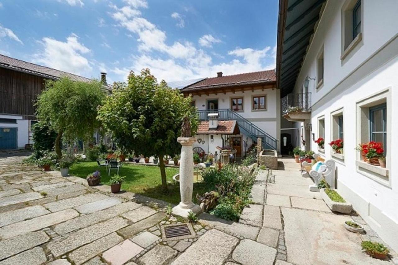 Der Breinhof - Euer Urlaubsbauernhof Apartment Валдкирхен Екстериор снимка